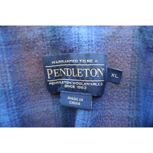 Pendleton Mason Flannel ShirtMens X-Large Dark Blue Plaid Longsleeve Button Down - Picture 2 of 7